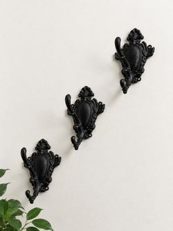 Set of 3 Ornate Black Cast Iron Wall Hooks – Heavy Duty Vintage Style