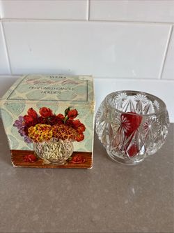 Avon Crystal Glow Perfumed Candle Holder