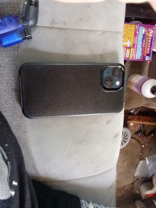 Iphone 14 Like New Priced To Sell 350 First Come First Serve