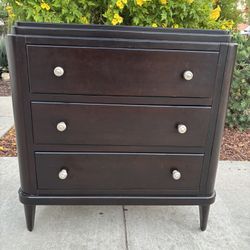 Dark Solid Wood Dresser Chest of Drawers Furniture Great Condition 