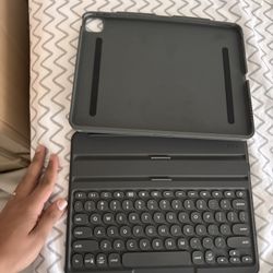 iPad Pro 12.9 Keyboard Case