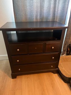 Wood Dresser