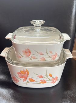 Vintage Corning Ware Peach Floral 3 Liter and 1.5 Liter Casserole Dishes with Pyrex Lids