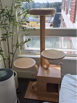 Cat Tree / Cat Tower for Sale – Like New!