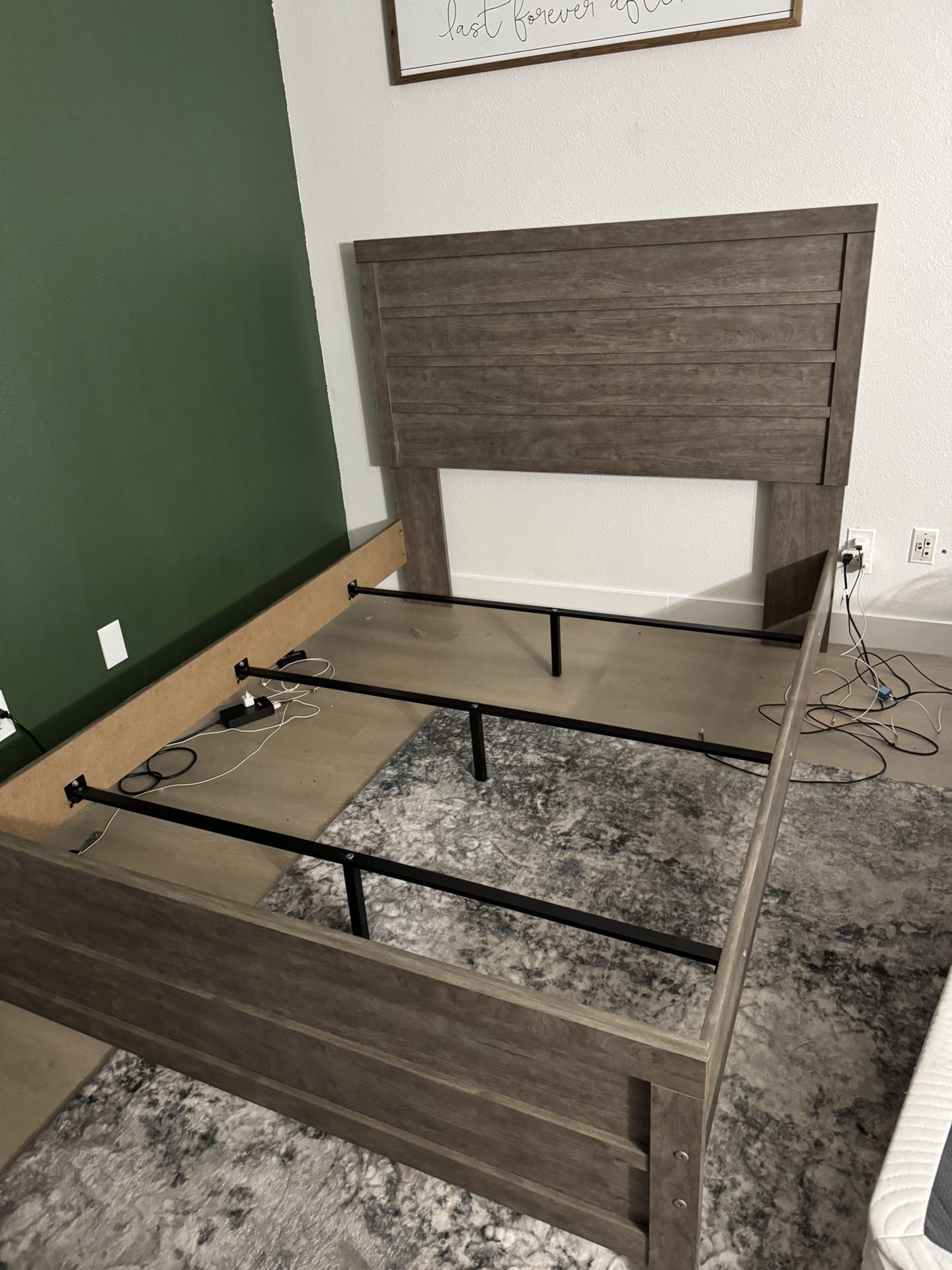 Queen Bedroom Set