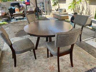 Dining set