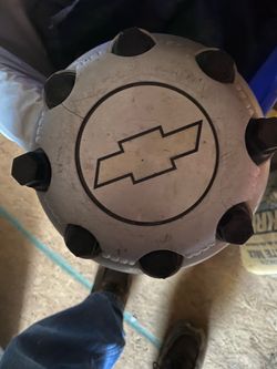 Chevrolet hub caps