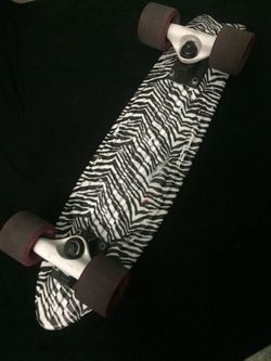 Badass Bantam st GLOBE skateboard used only 4 or 5 times very well made awesome lots of fun