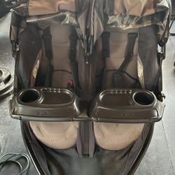 BOB Revolution Duallie Jogger Stroller