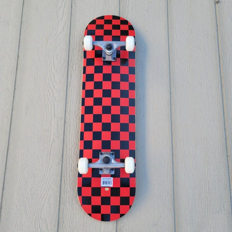 CHECKER SKATEBOARD SIZE 8.0