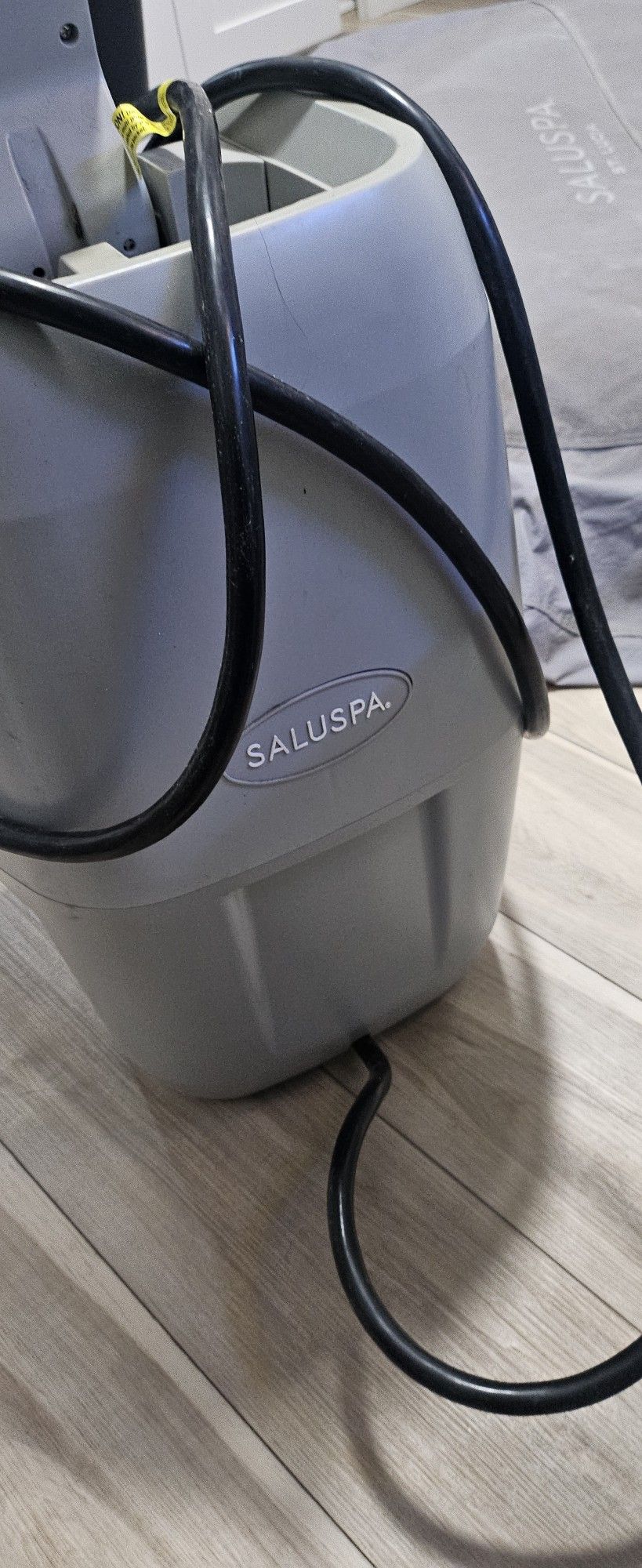 Saluspa Inflatable Hot Tub Used