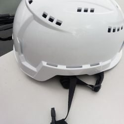 Milwaukee Hard Hat 