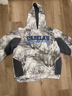 Cabela’s camo sweater‼️ Size: XL