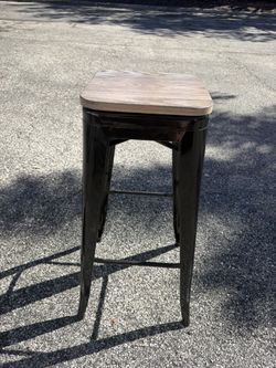 Metal Bar Stool