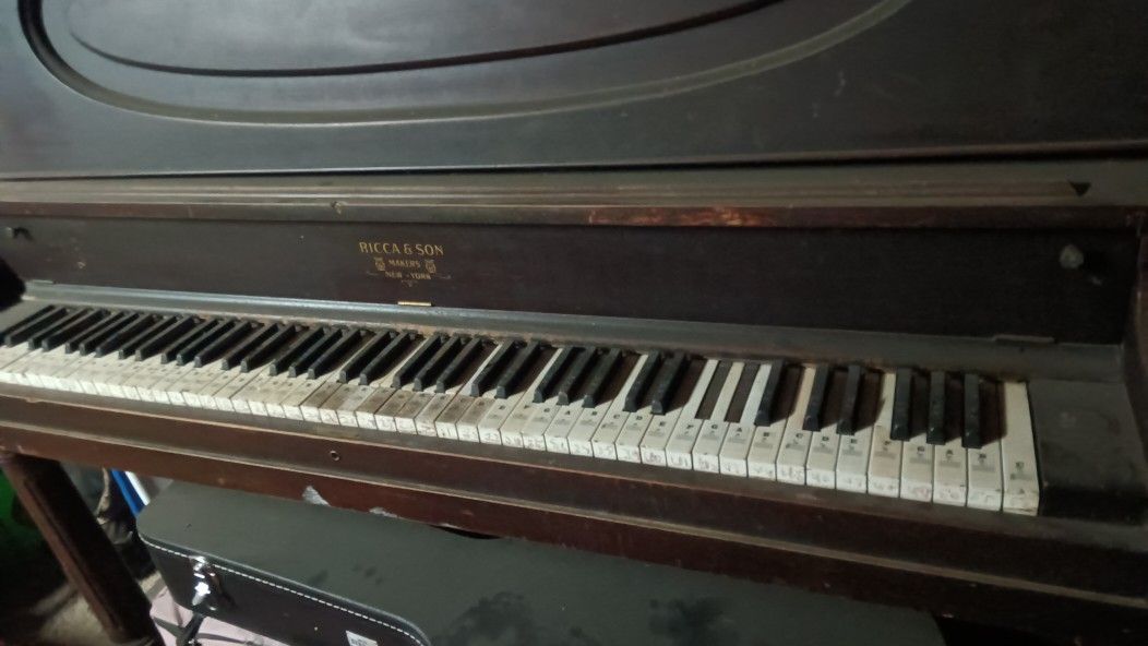 Upright Piano. Practically Free.