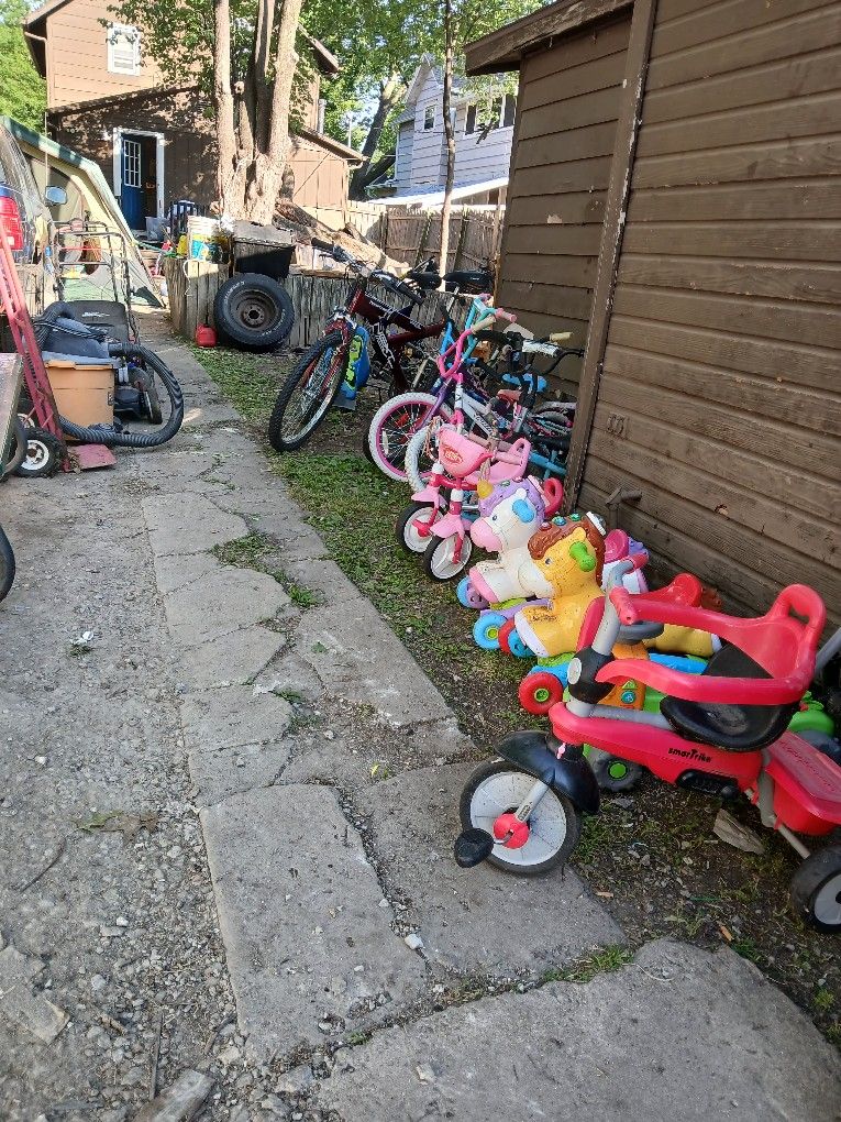 Moving Sale--EVERYTHING MUST GO!!!