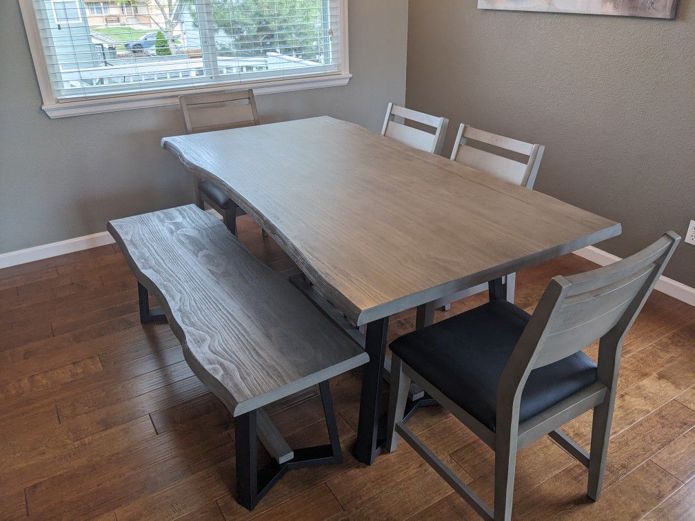 Dinning Table With Bench