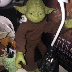 Star Wars Life Size Master Yoda