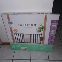 lowered price!! brand new hasn't been opened. 