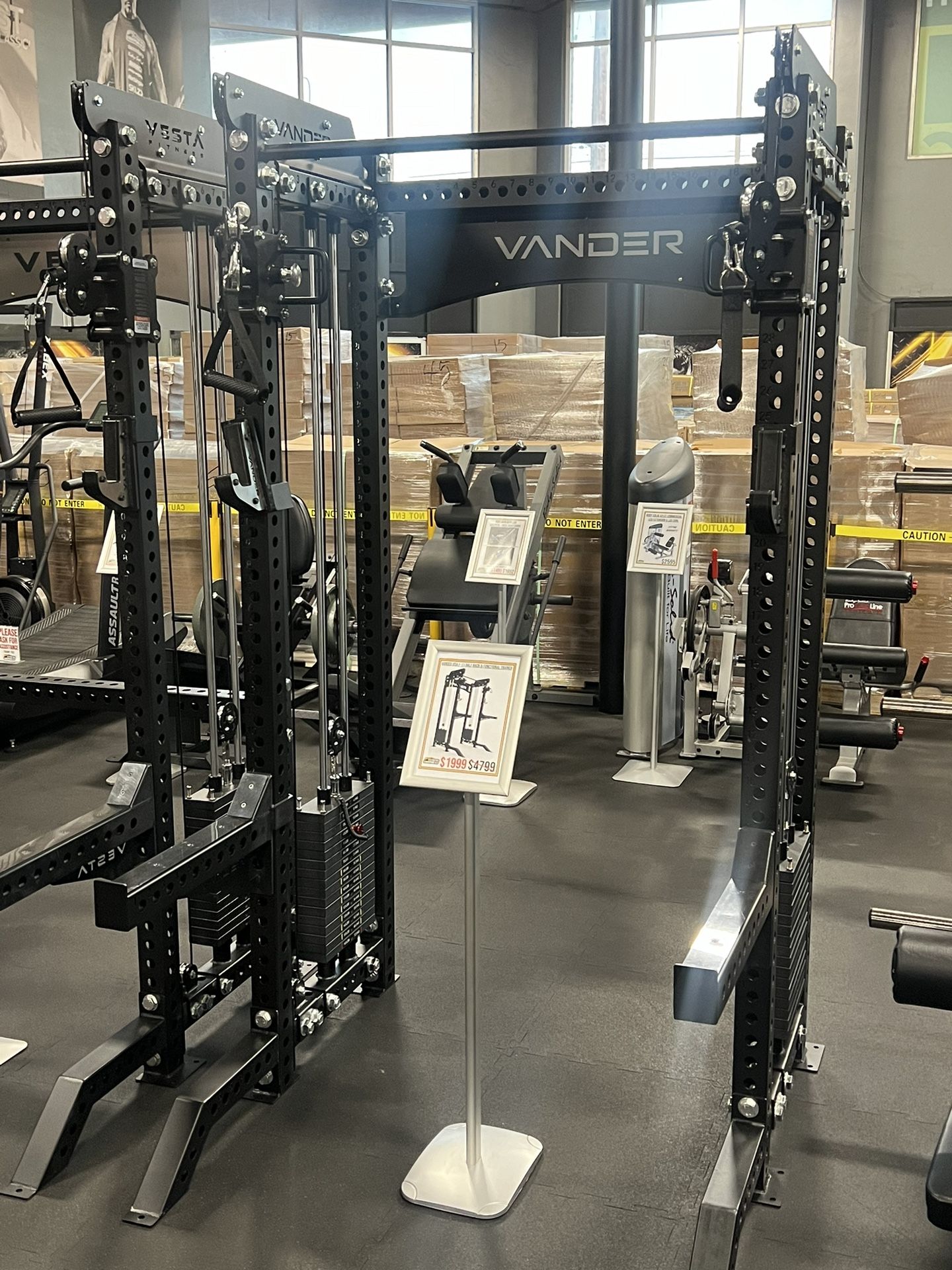 VANDER USA F-11 HALF RACK AND FUNCTIONAL TRAINER