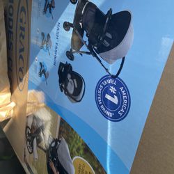 Graco Car seat/ Stroller combo Travel System