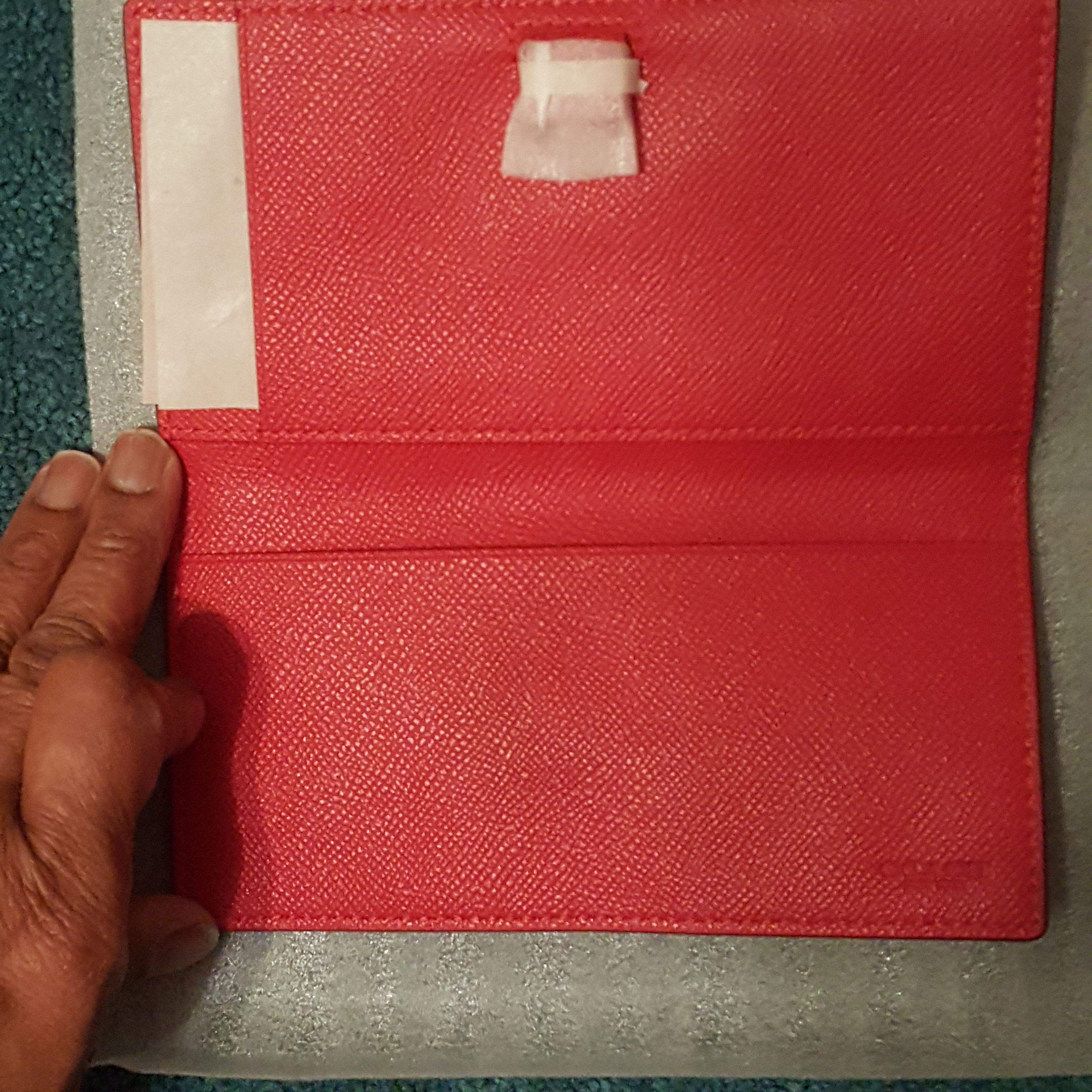 Coach checkbook cover hotsell