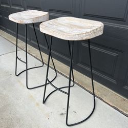 Bar Chairs New Condition 