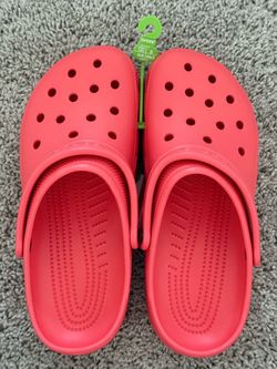 NWT - Classic Crocs “Neon Watermelon” Pink M10/W12