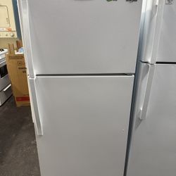 New open box whirlpool top and bottom refrigerator 