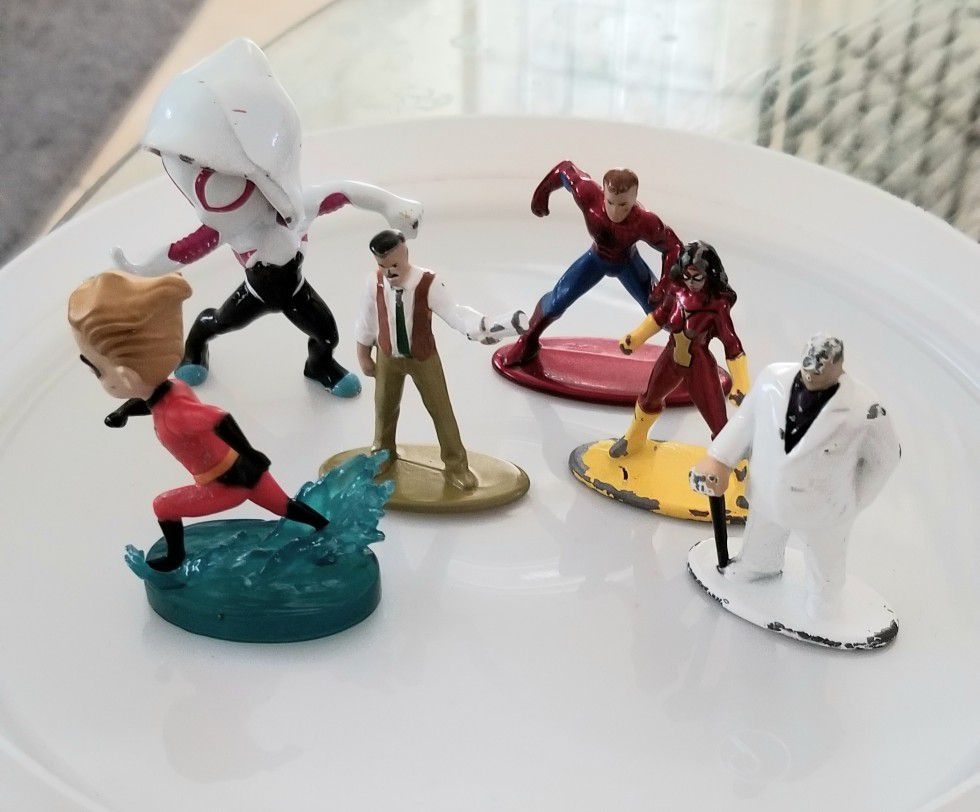 Marvel 1.5" Die Cut 6 Ct. Action Figures