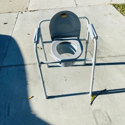 Commode chair, see description