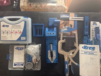 Key K4 and R 3 jugs , screw kit, all New.