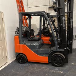 Toyota Forklift Triple Tower  Side-Shift  We Finance 