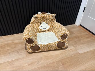 Toddler giraffe chair