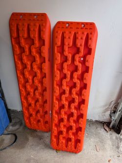 Recovery traction boards