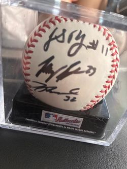 Collectible baseball 5 autographs