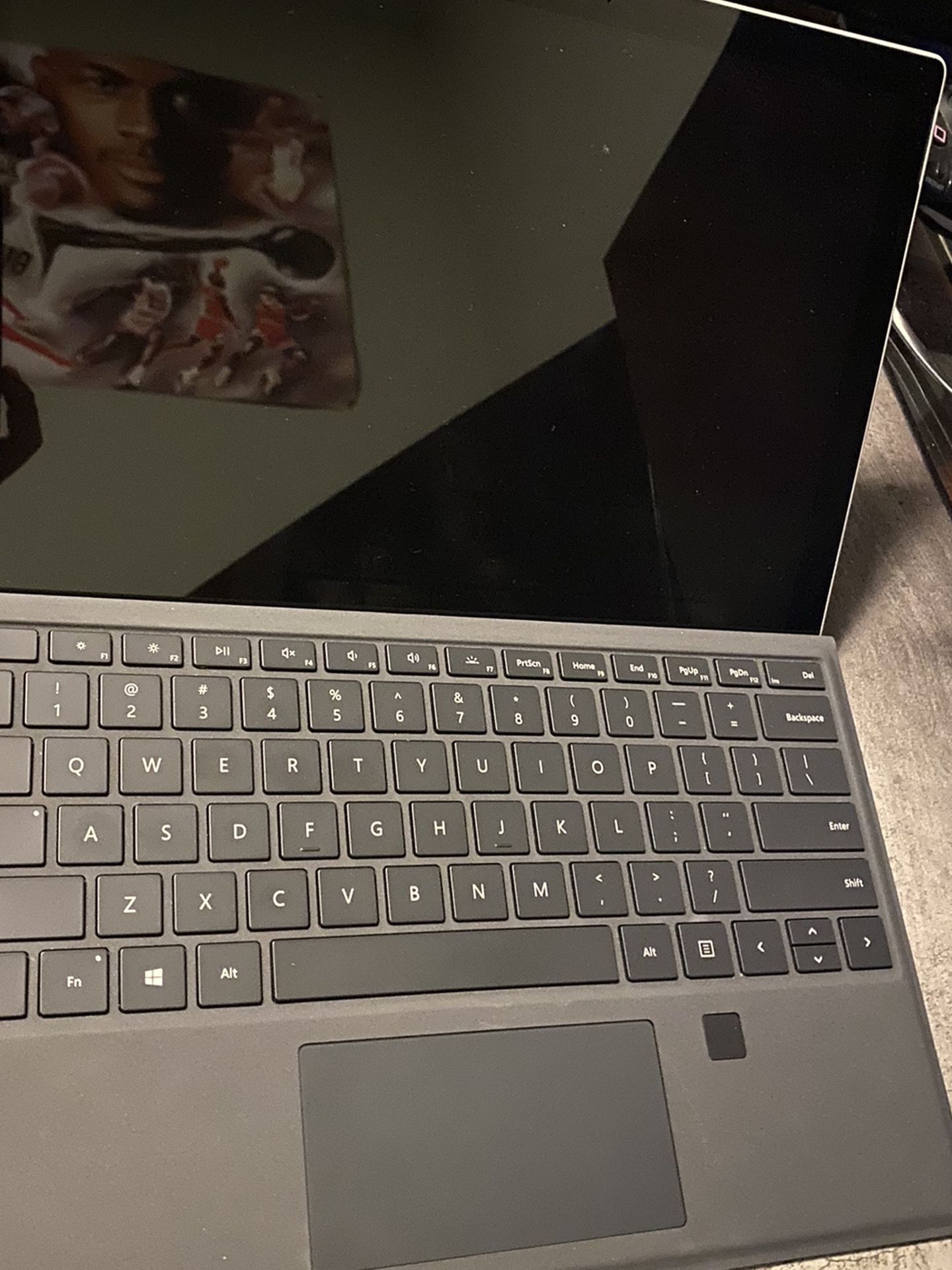 Surface Pro 7 I5 128gb With Arc Mouse,pen And Keyboard With Finger Print Censor