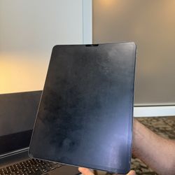 iPad Pro 12.9” (4th Gen, 128GB, Wi-Fi) – Great Condition
