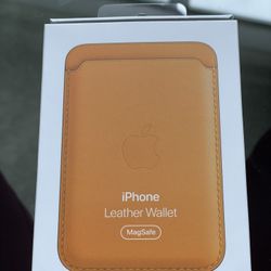 iPhone Leather Wallet MagSafe