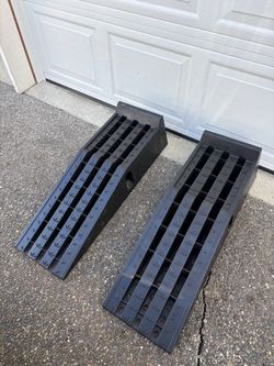 Pittsburgh 13,000 lb. Vehicle Ramps - Like New