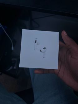 AirPods 4 active noise cancellation
