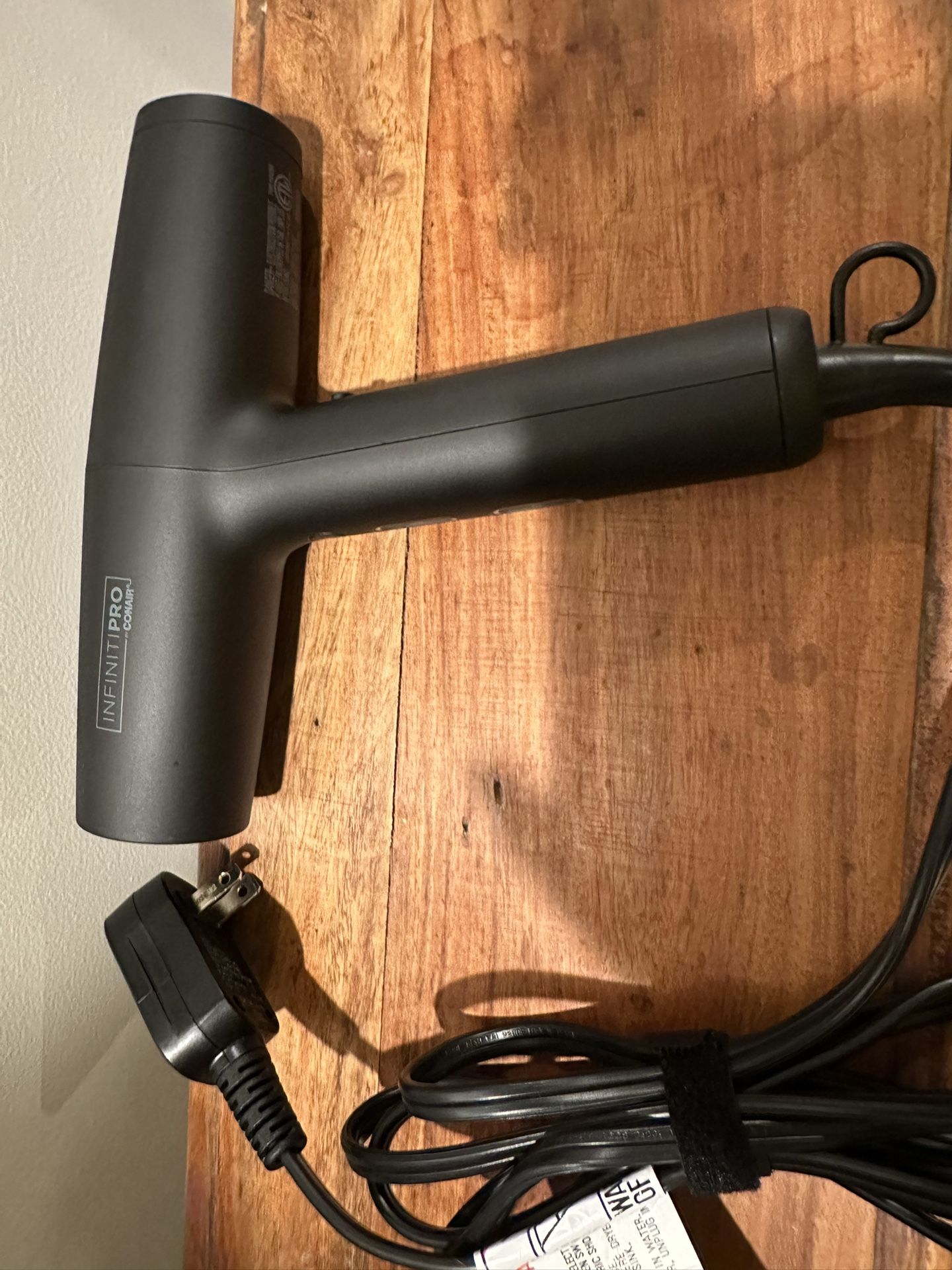 Infiniti Pro DigitalAIRE Hairdryer