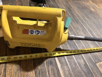 Commercial grade concrete vibrator 7 1/2 foot whip complete set up