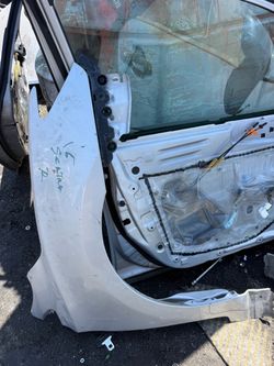 2016 Nissan Sentra Right Side Passenger Fender $150