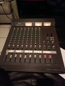 Yamaha mixer mc802