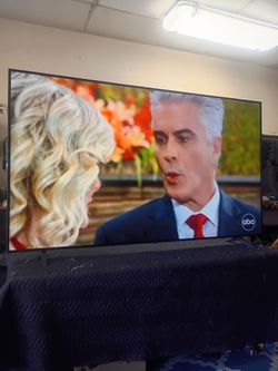 86 inch LG 4k smart tv model number 86uk7570pub  smart 4k tv beautiful tv comes with remote control shows great quality clear picture works perfect gu