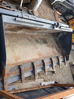 Bobcat 60"tooth Bucket