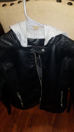 Black jacket zipper large with hoodie