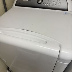 Dryer  Whirlpool 