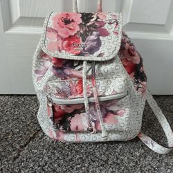 Guess mini floral  backpack